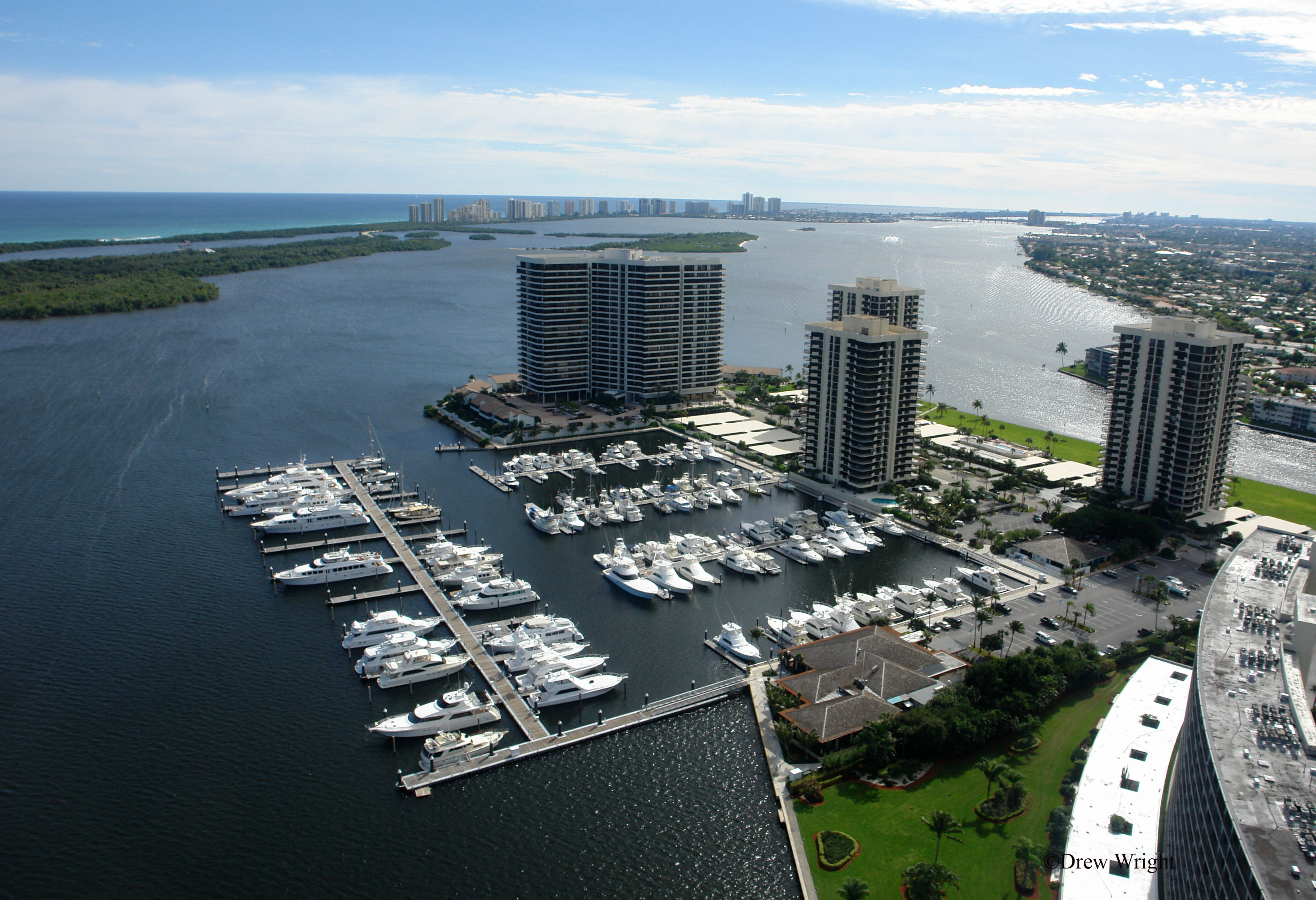 BoatUS Cooperating Marina Old Port Cove Marina