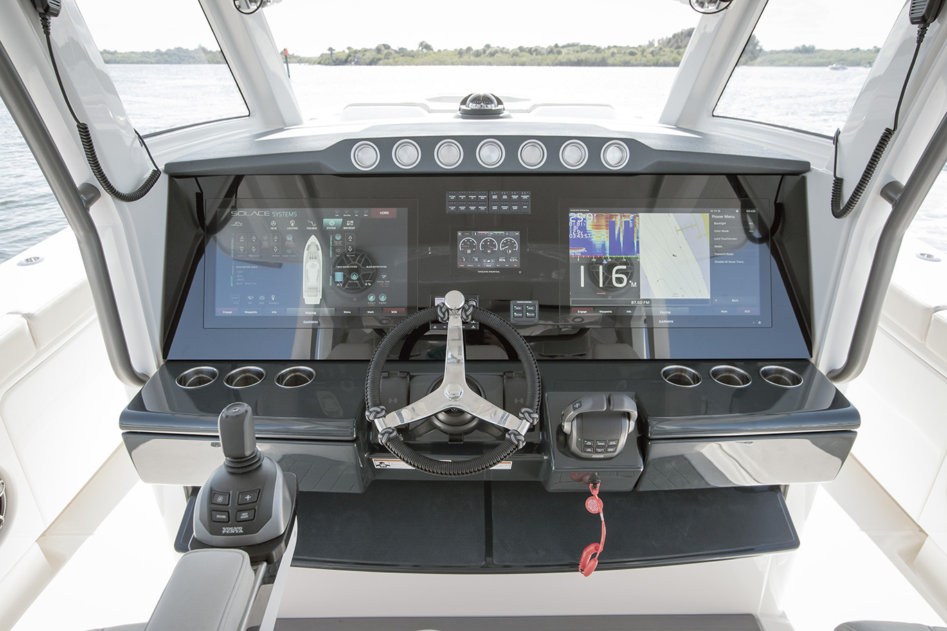 Volvo-Penta Solace 415CS Center Console