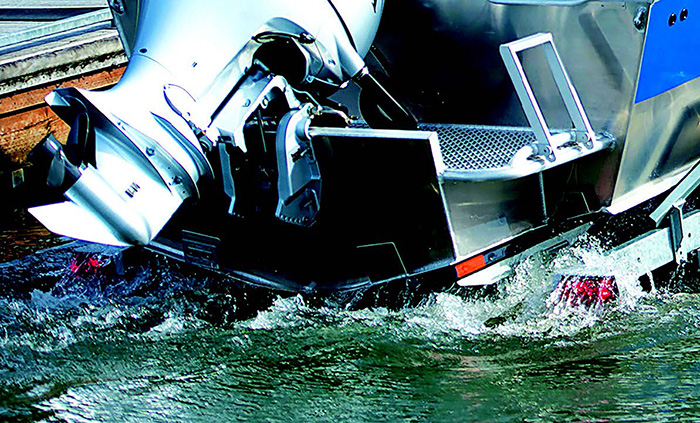 Dunking Rear Trailer In Water