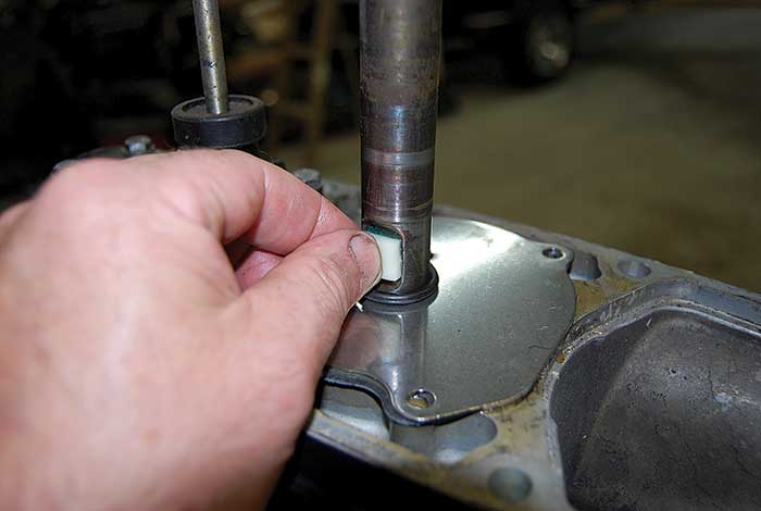 Placing impeller key onto driveshaft