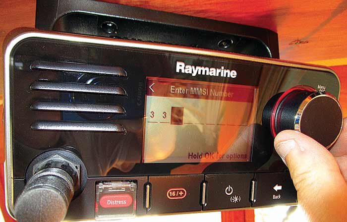 Raymarine VHF radio