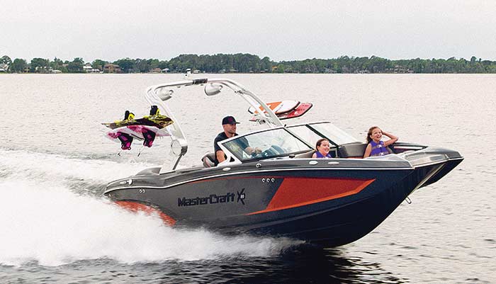 Multicolor 10 Seater FRP Speed Boat, Size/Dimension: 4 Feet (h) at Rs 90000  in Nagpur