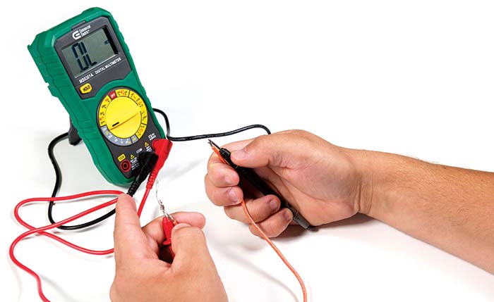 Testing cables with a multimeter