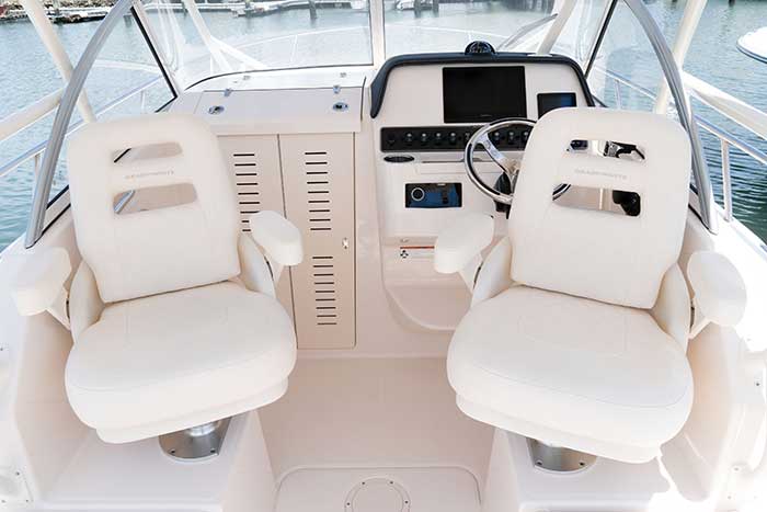 Product photo: Grady-White Adventure 218 powerboat helm seating